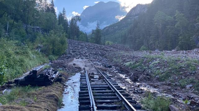railroad-landslide-1-cropped-durango-silverton-narrow-gauge-railroad-on-facebook.jpg 