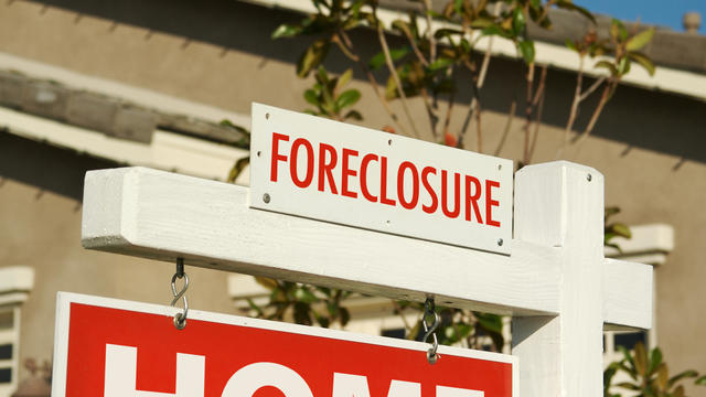 Foreclosure Home For Sale Sign 