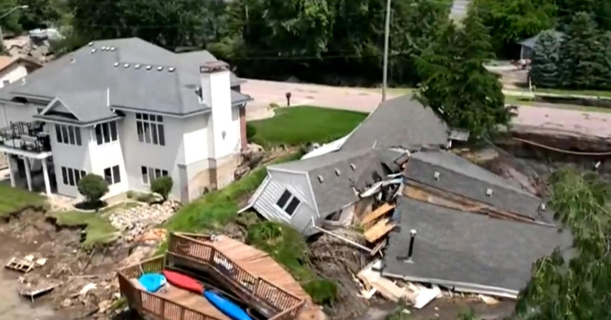 Minnesota homeowners pick up the pieces after flooding destroys homes