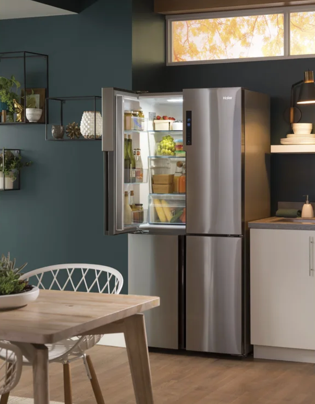 Samsung 26.7 cu. ft. Large Capacity Side-by-Side Refrigerator with Touch Screen Family Hub