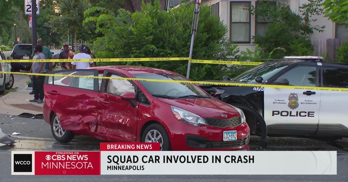 Minneapolis police squad car involved in crash - CBS Minnesota