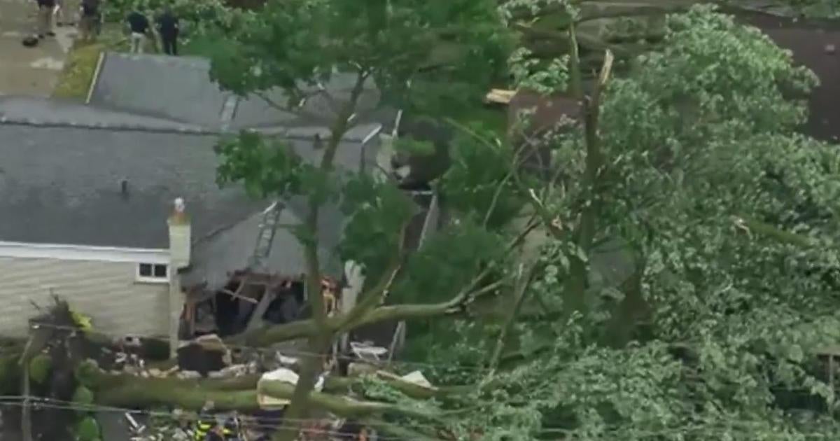 Michigan lawmakers question National Weather Service over no warning before Detroit-area tornado - CBS Detroit