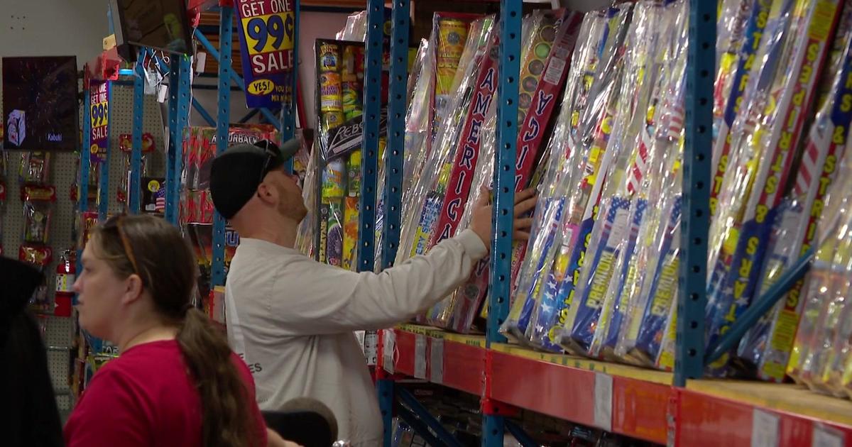 In Wisconsin’s Fireworks City, families prepare for the 4th of July festivities