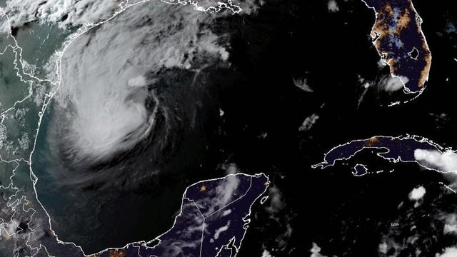 tropical-track-auto-storm-name-and-path.png 