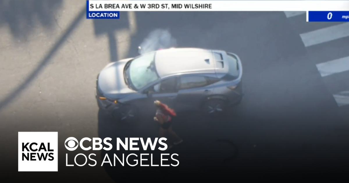 Suspects bail on foot after high-speed chase through Mid-City ends in ...