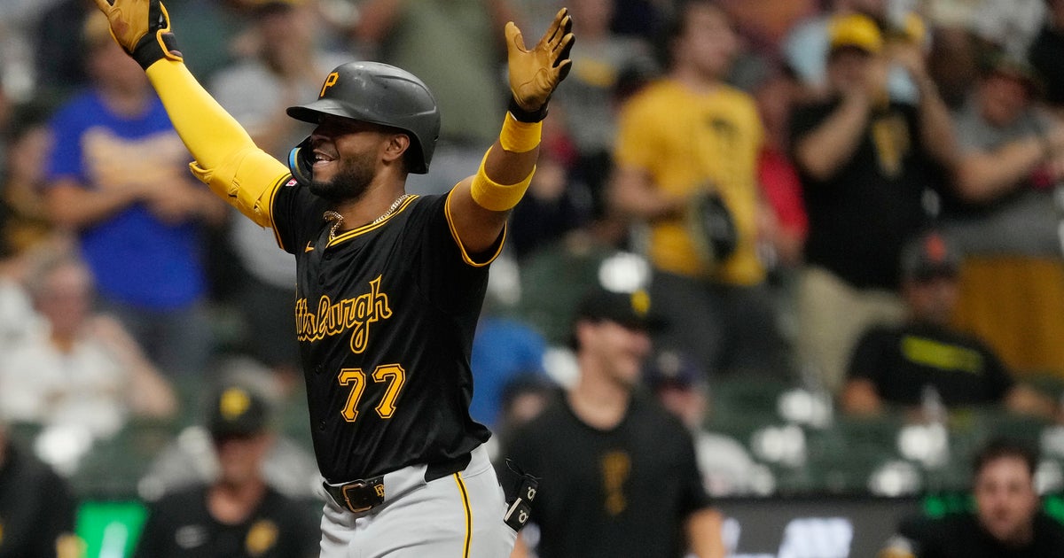 Pirates Defeat Brewers 12-2 with Grand Slam
