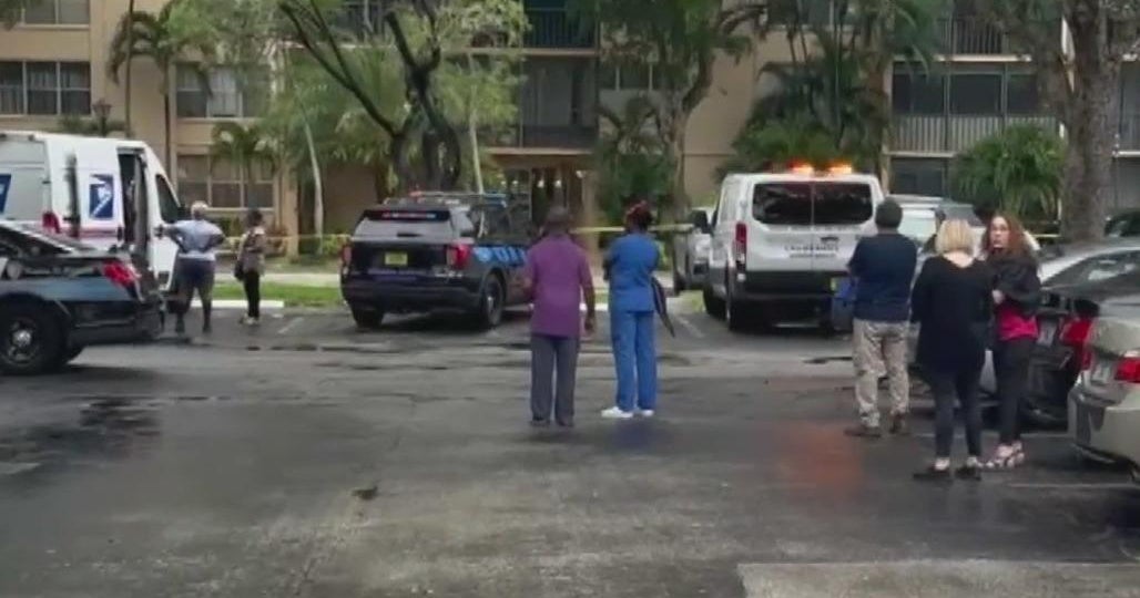 Elderly woman stabbed in Lauderhill - CBS Miami