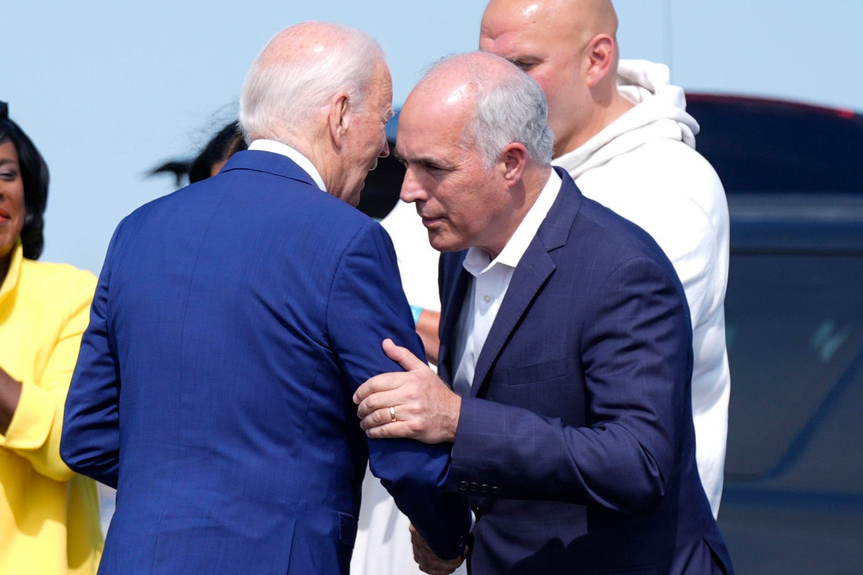 Pennsylvania Sen. Bob Casey walks a fine line between his own campaign ...