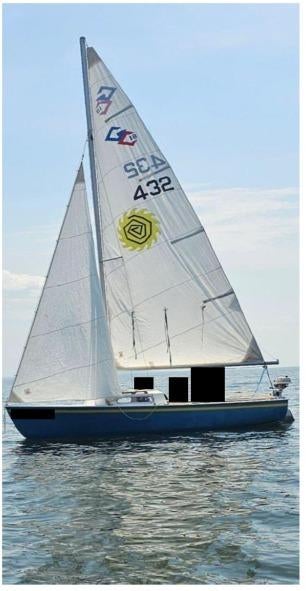 sailboat-missing-father-two-daughter-lake-michigan.jpg