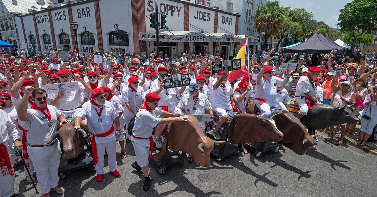 Hemingway look-alikes state Hemingway look-alikes state