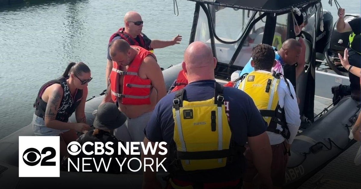 12 rescued as boat takes on water off Long Island - CBS New York