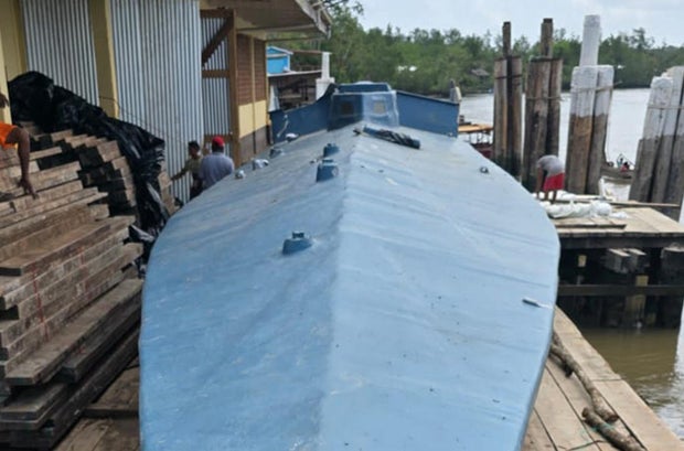 guiana-narco-sub-2.jpg