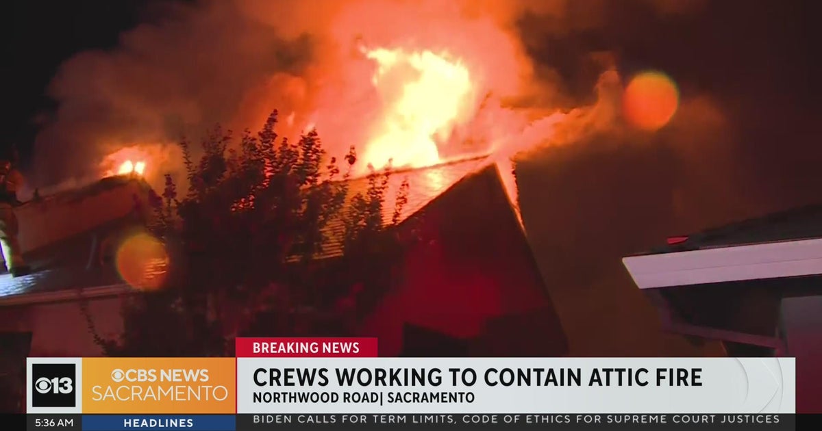 Fire rips through attic of Sacramento home