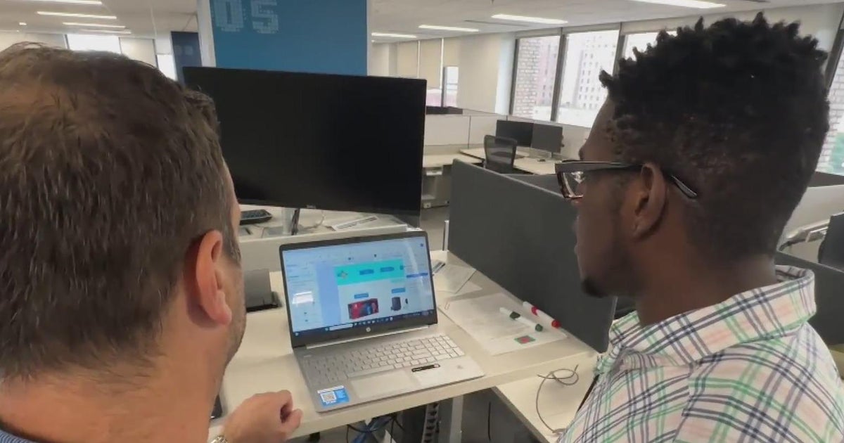 Detroit program helps get thousands young adults on the job - CBS Detroit