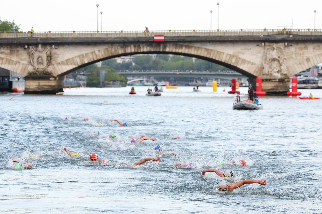 Olympic triathlons finally underway after delays due to Seine River E