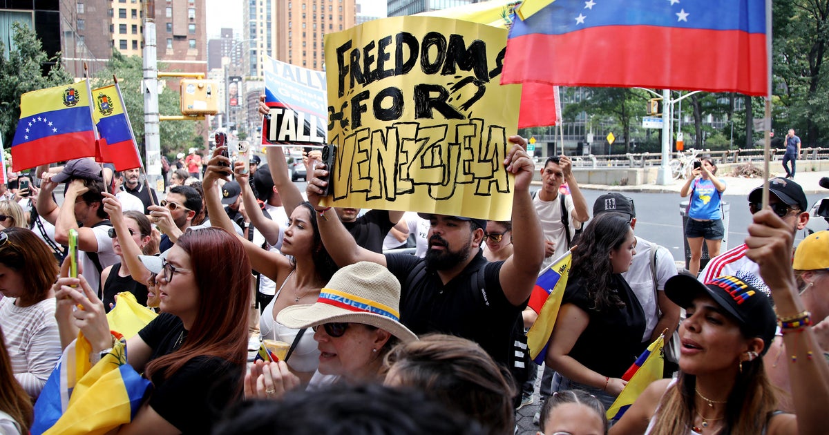 What’s going on in Venezuela? Dueling presidential inaugurations expected Friday What’s going on in Venezuela? Dueling presidential inaugurations expected Friday