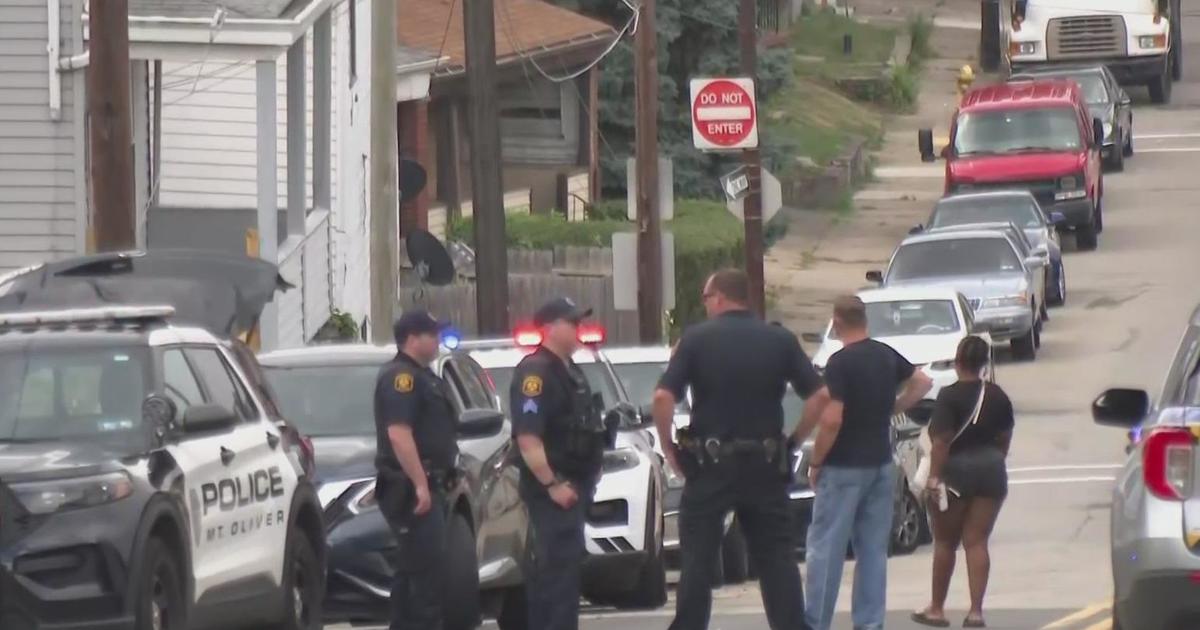 Man shot, killed inside Mount Oliver home