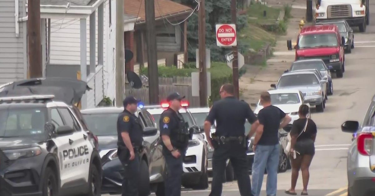 Man shot, killed inside Mount Oliver home Man shot, killed inside Mount Oliver home