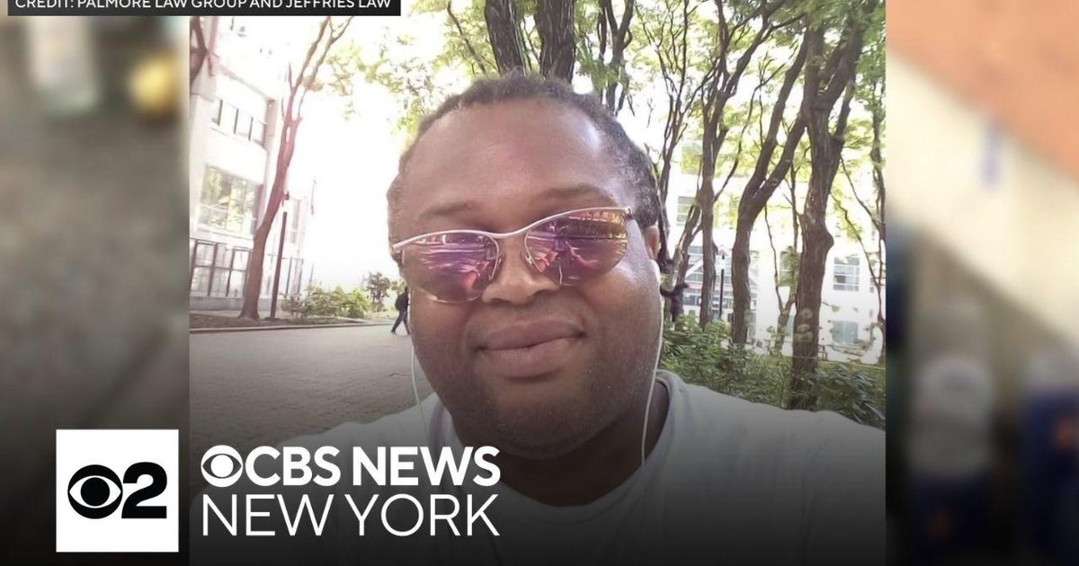 Long Island man's death in police custody raises questions - CBS New York