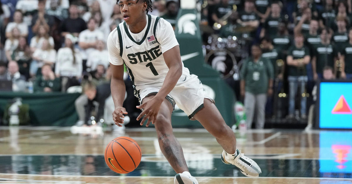 Jeremy Fears, de Michigan State, dice que está agradecido de jugar con los Spartans en España después de recibir un disparo