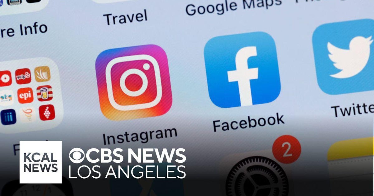 Expert social media etiquette tips for managing incoming and outgoing ...