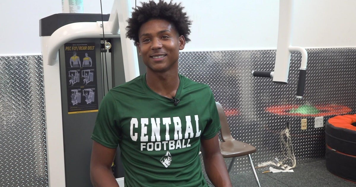 CBS Miami Nat Moore Trophy nominee Miami Central’s Naeshaun Montgomery CBS Miami Nat Moore Trophy nominee Miami Central’s Naeshaun Montgomery