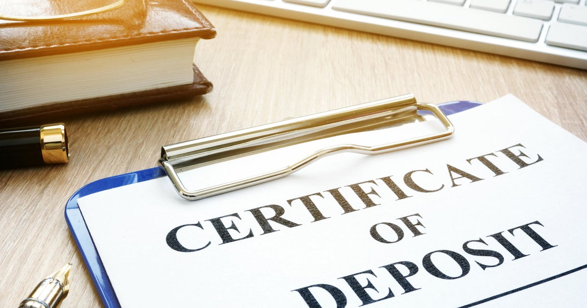 Въпреки че високите лихвени проценти навредиха на кредитополучателите те помогнаха