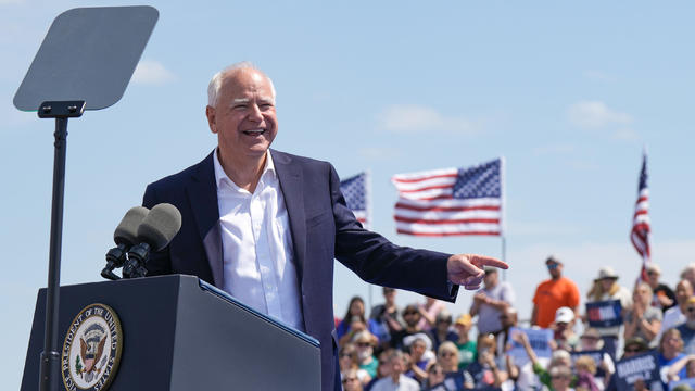 Kamala Harris and Tim Walz campaign in Wisconsin 