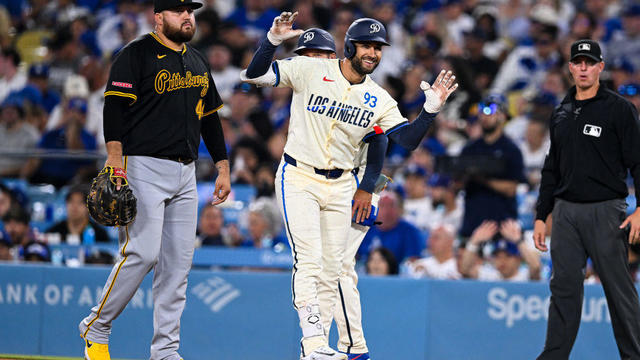 Pittsburgh Pirates v Los Angeles Dodgers 