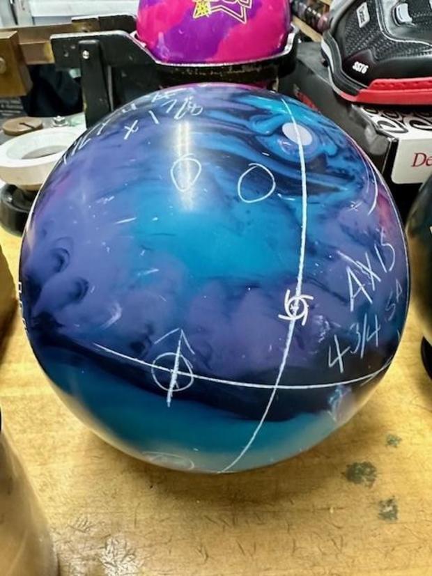 ball-marked.jpg 