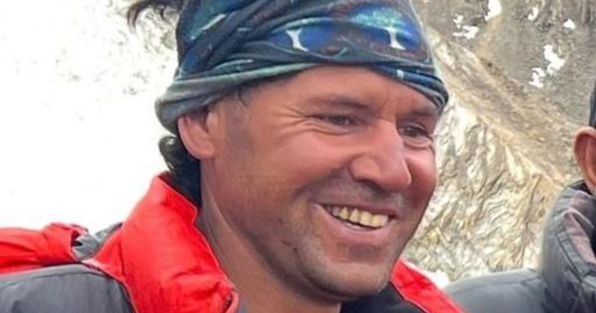 Climber known for daring rescues dies on Pakistan mountain