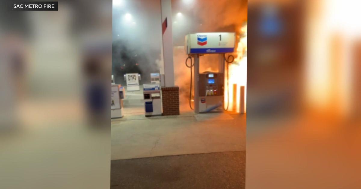 Car burns at gas station in Rancho Cordova