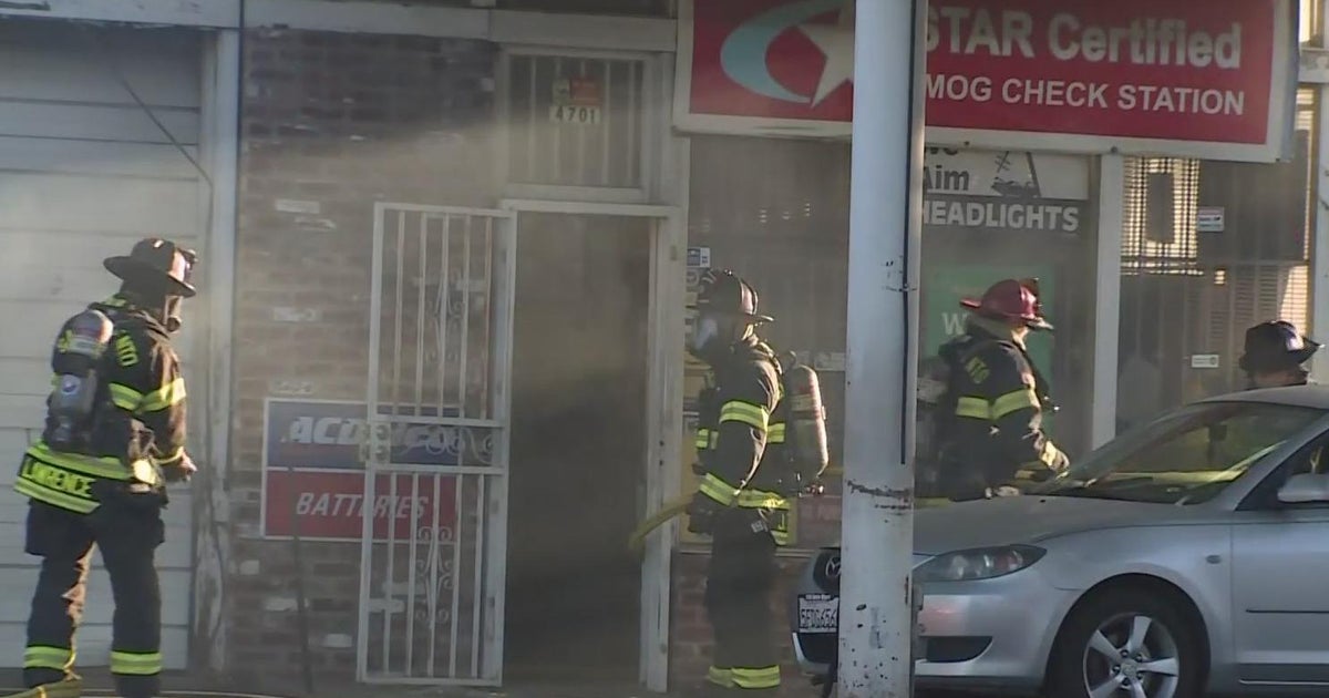 Sacramento Fire crews called to 3 separate fires in 20 minutes - CBS ...
