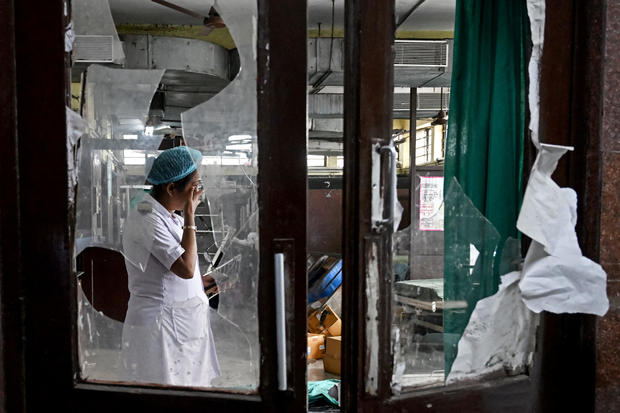 INDIA-DOCTORS-STRIKE-POLITICS-WOMEN 