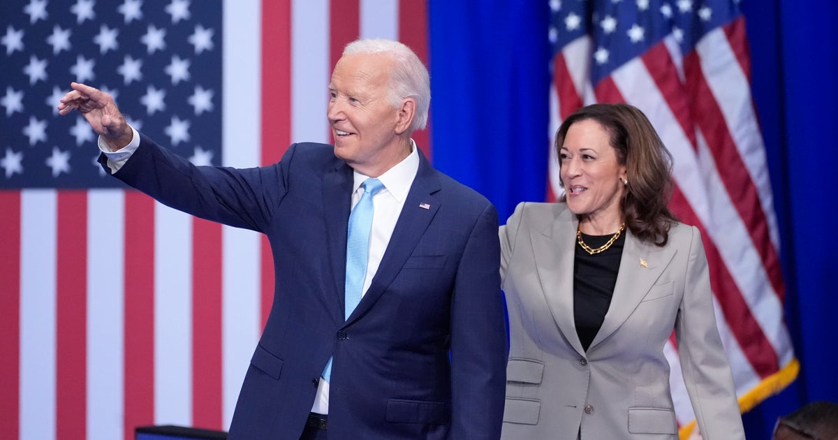 Biden praises Harris in first joint event, saying she will make “one hell of a president” Biden praises Harris in first joint event, saying she will make “one hell of a president”