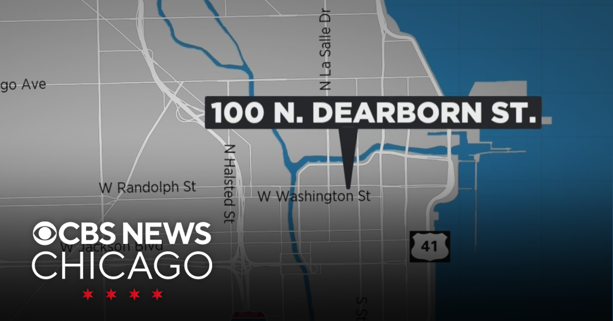 Man stabbed, robbed by pair during argument in the Loop - CBS Chicago