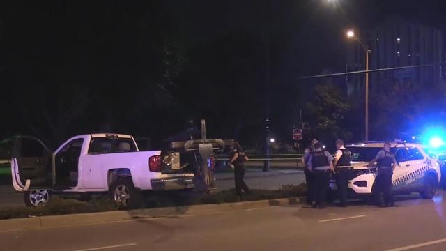 Man shot after crash on Near West Side 