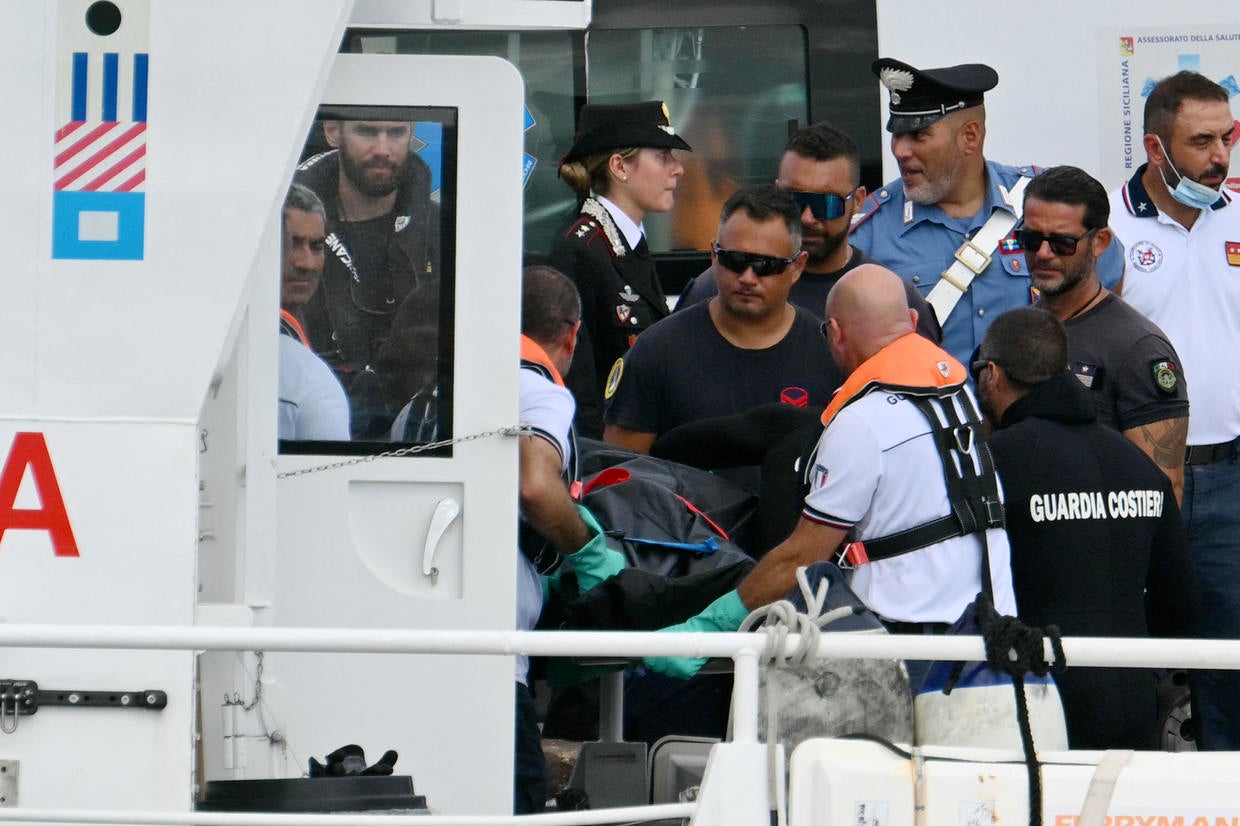 Italian officials open shipwreck and manslaughter investigation in ...