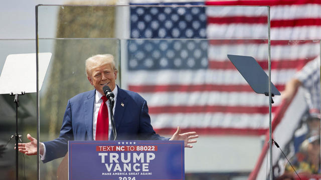 Trump speaks at a campaign rally in Asheboro 