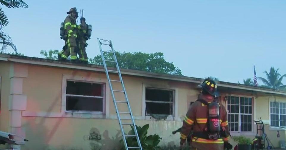 West Park home deemed unsafe after early morning fire West Park home deemed unsafe after early morning fire