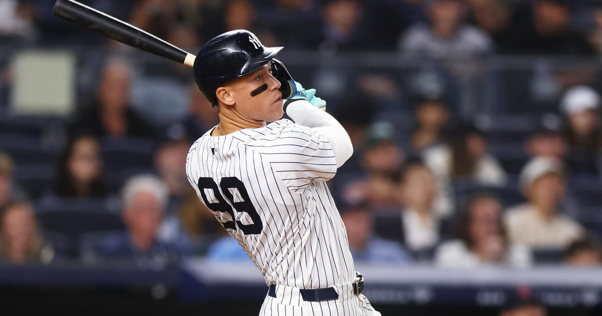 Yankees Dominate Guardians 8-1 in Bronx