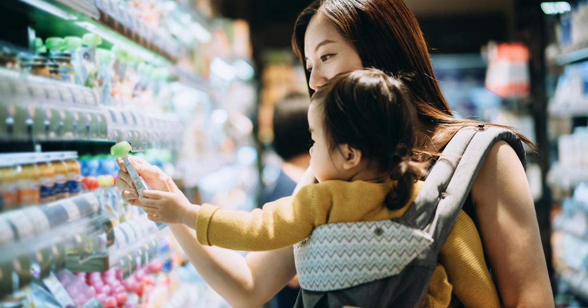 Nearly 60% of baby foods in U.S. grocery stores don't meet nutrition  standards, study finds - CBS News