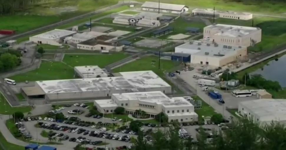 Day 2 in search for detainee who escaped the Krome Detention Center Day 2 in search for detainee who escaped the Krome Detention Center