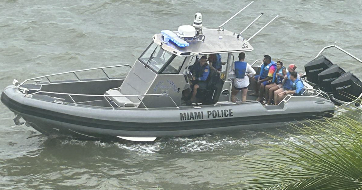 9 people rescued after kayaking in Biscayne Bay during bad weather, Miami officials say 9 people rescued after kayaking in Biscayne Bay during bad weather, Miami officials say
