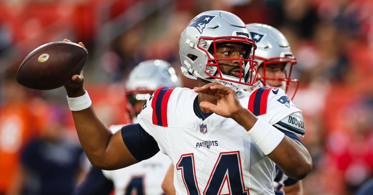 Jacoby Brissett suffers a shoulder injury in a heavy blow in the Patriots' final game of the season