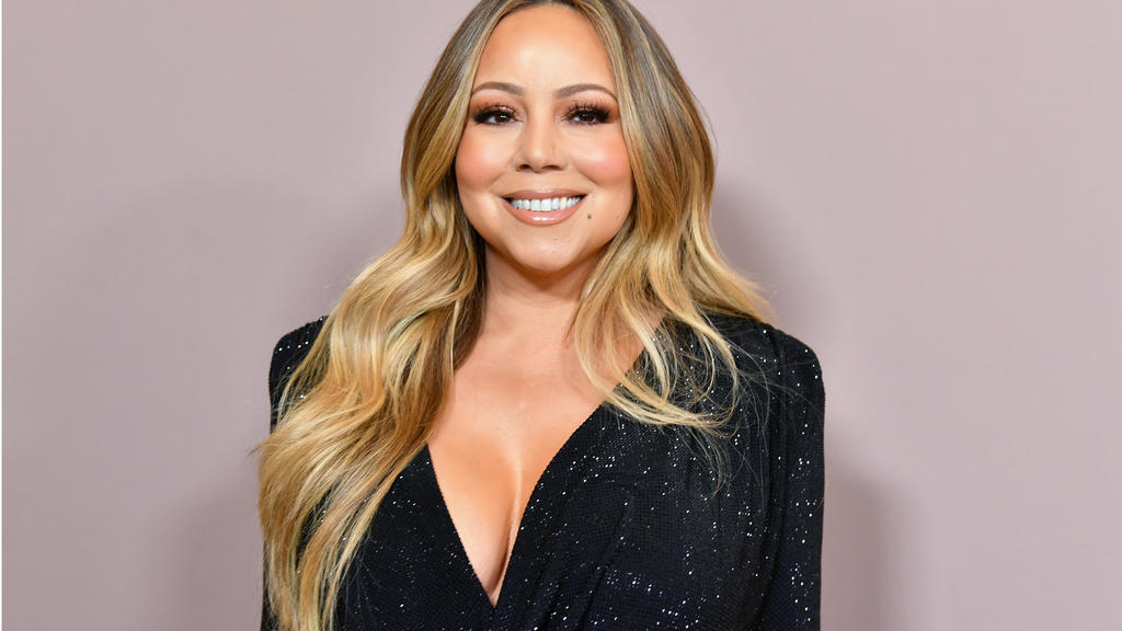 Mariah Carey reveals her mom, sister died on the same day