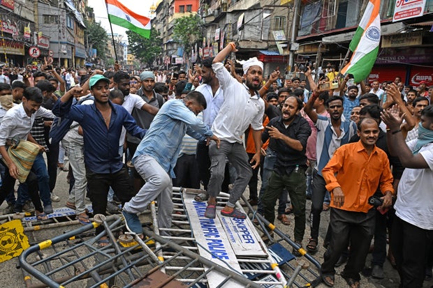 ÍNDIA-CRIME-POLÍTICA-MULHERES