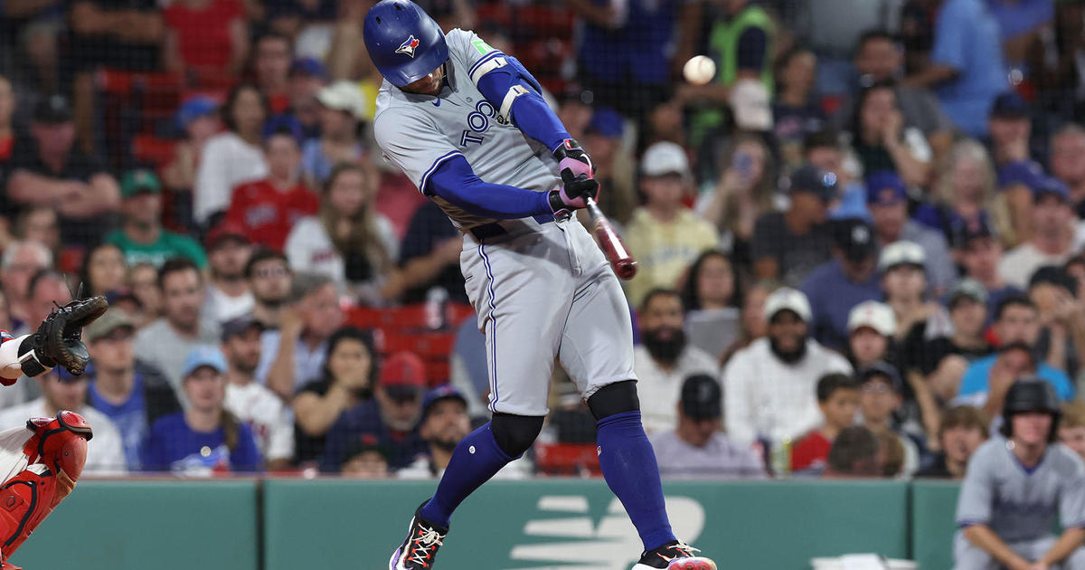 Blue Jays sweep Red Sox