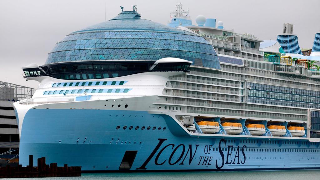 Royal Caribbean is building 3 more Icon of the Seas-style megaships