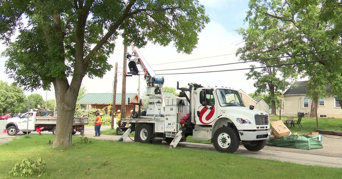 Thousands of Minnesota residents still without power after storm